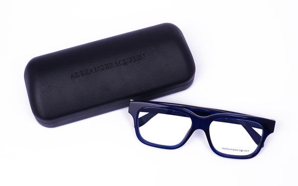 Mqueen AM 0038O 004 53-16